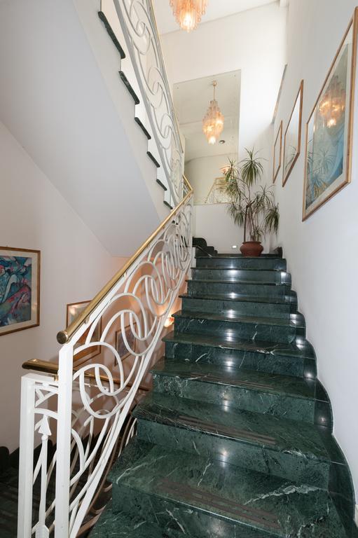 Hotel Villa Giulia トルトーナ エクステリア 写真